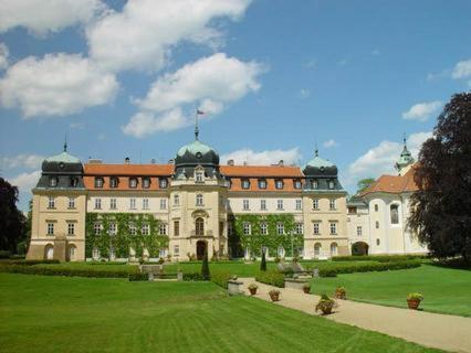Hotel Kolonie Křivoklát Eksteriør billede